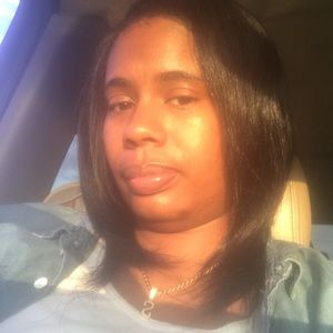 Meet your Posher, Shanika